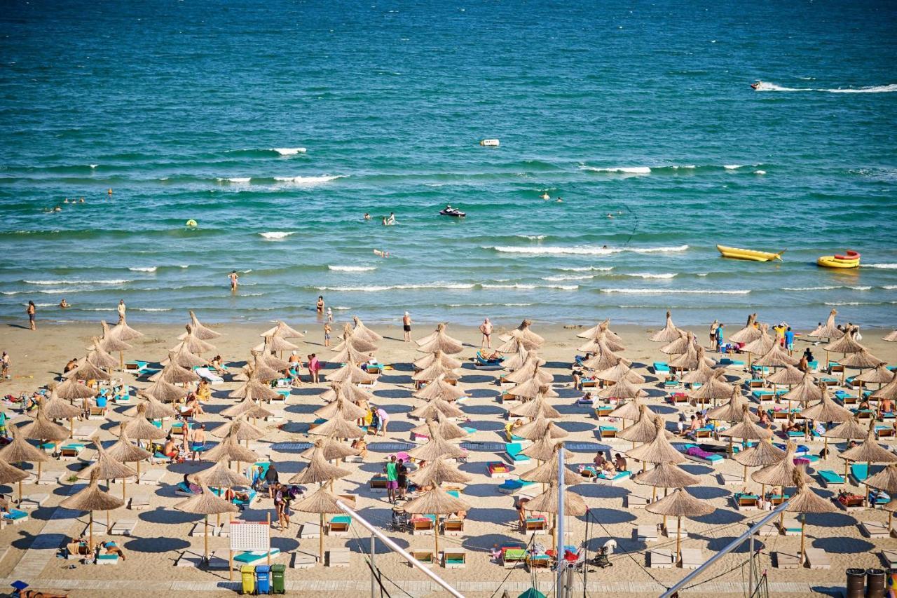 Sea Love Apt Spa N Pools Beach Resort Năvodari Exterior foto