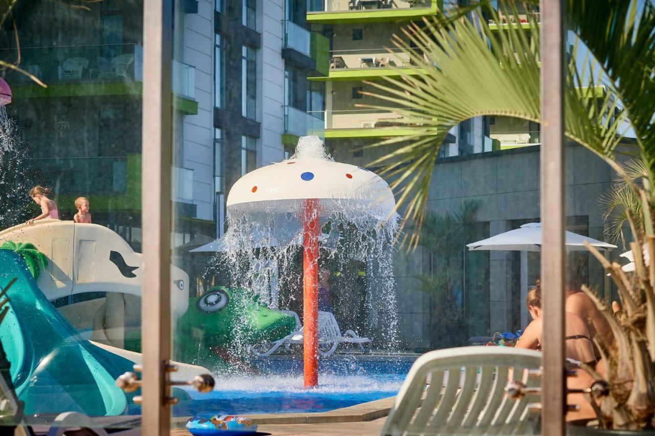 Sea Love Apt Spa N Pools Beach Resort Năvodari Exterior foto
